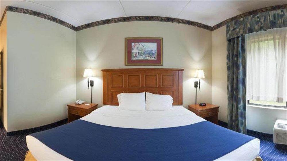 Hotel Savannah Gateway & Georgetown